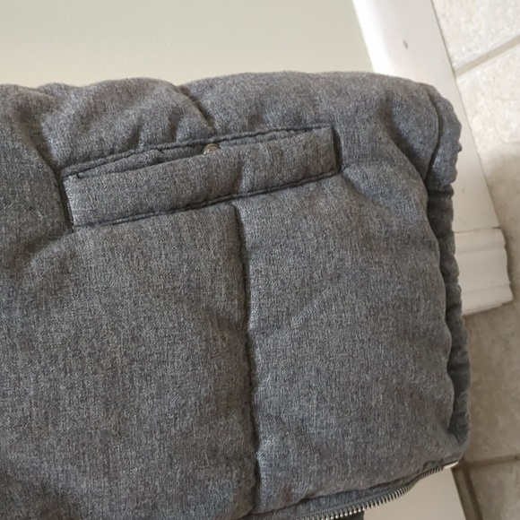 Old Navy Grey Puffer Vest XS - Picture 3 of 5